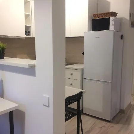 Triada Near The Park And River Daugava Apartamento