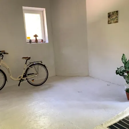 Triada Near The Park And River Daugava Apartment *