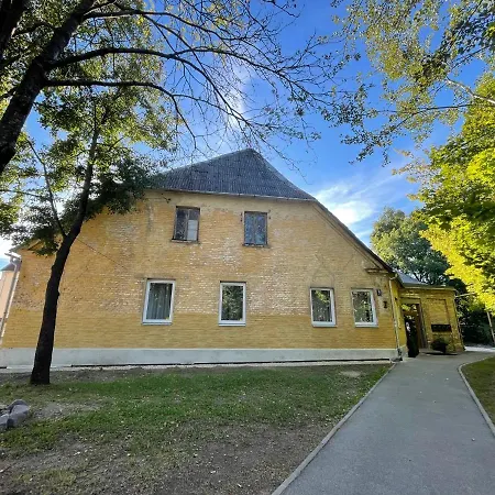 Triada Near The Park And River Daugava Apartment *